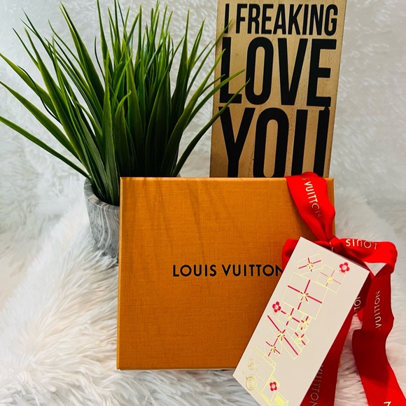 Authentic Louis Vuitton Small Gift Box, Holiday Ribbon and Holiday Gift Card - Picture 1 of 11